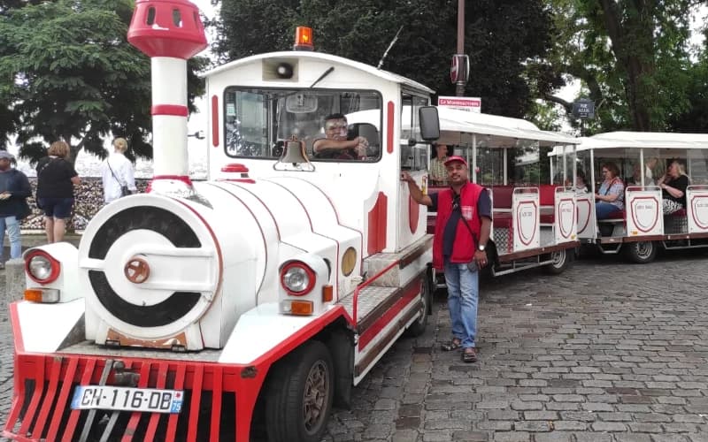 bilet-le-montmartrain-681